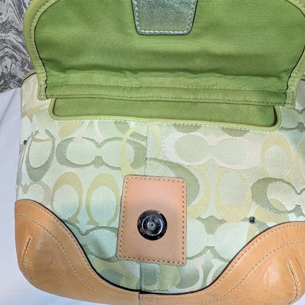 Coach Soho Optic Ladybug Handbag Signature Canvas Vintage RARE - Picture 8 of 15